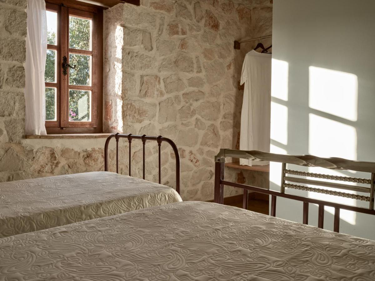 Vafias Villa - Tranquil Location, Ideal For Large Groups, By Zantewize Lithakia  Exterior photo